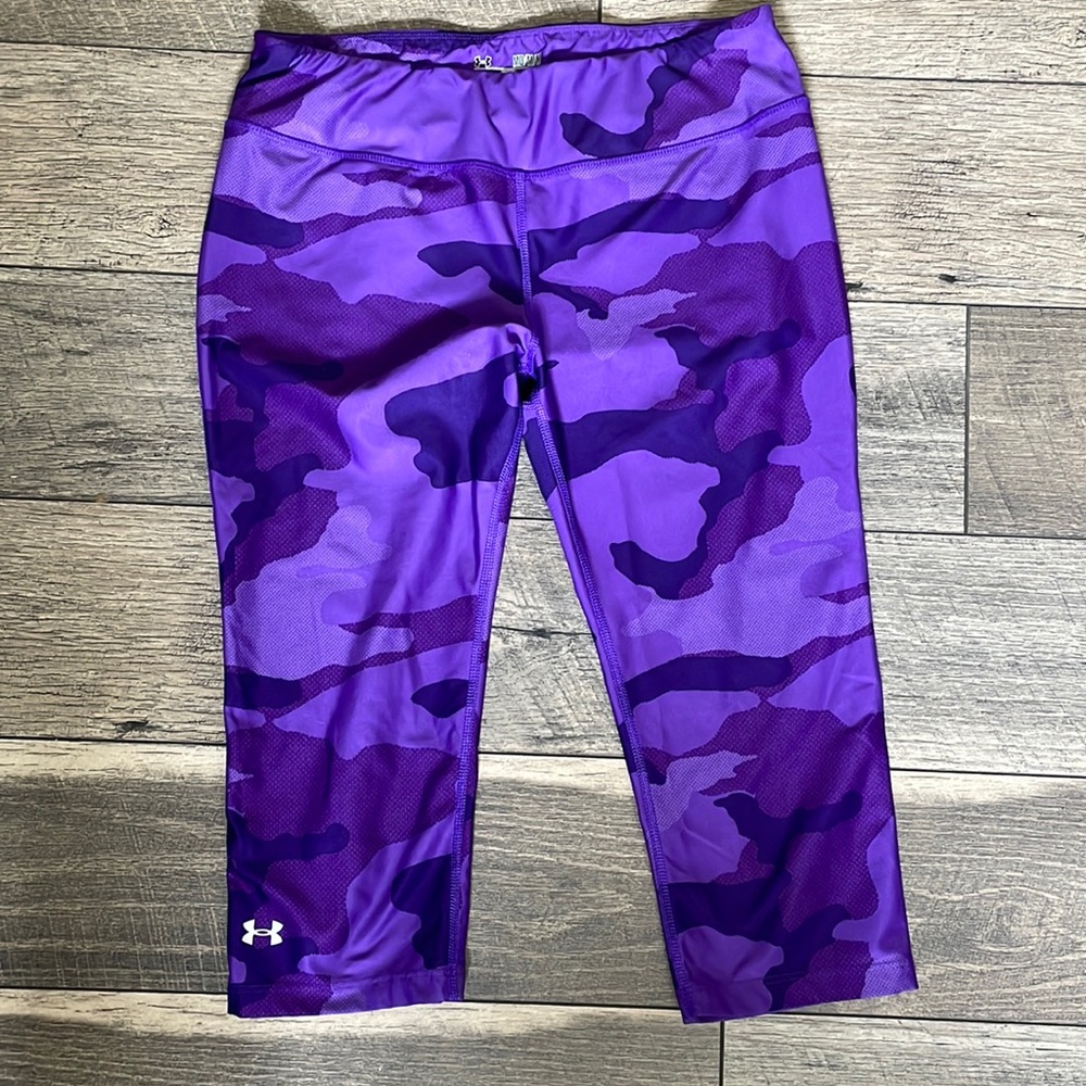 Under armour purple army print capri leggings